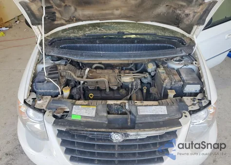 2005 Chrysler Town & Country Touring из США, поврежденный, VIN 2C4GP54L45R460853